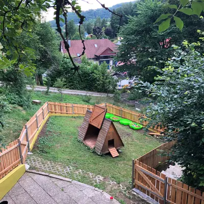Bild aus Applecreek  in Bayern, wo unsere Dalmatiner-Hunde in einer liebevollen Umgebung aufwachsen.