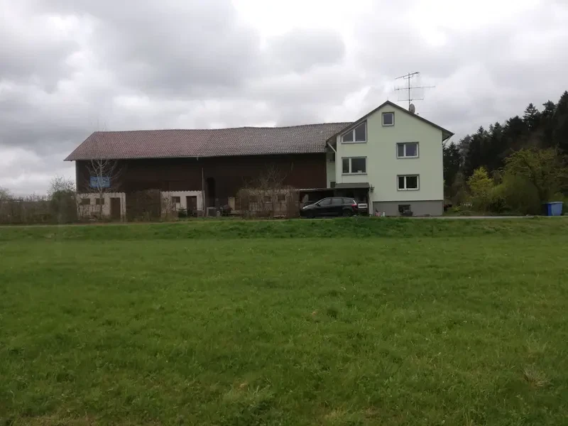 Hundezucht vom friedlichen Berg main gallery image